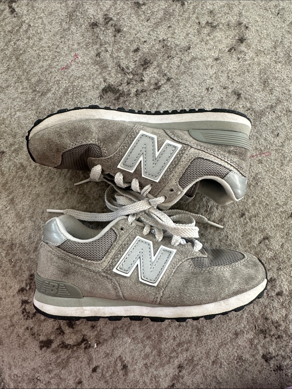 New Balance Kids Gray Suede & Mesh Sneakers size 13.5